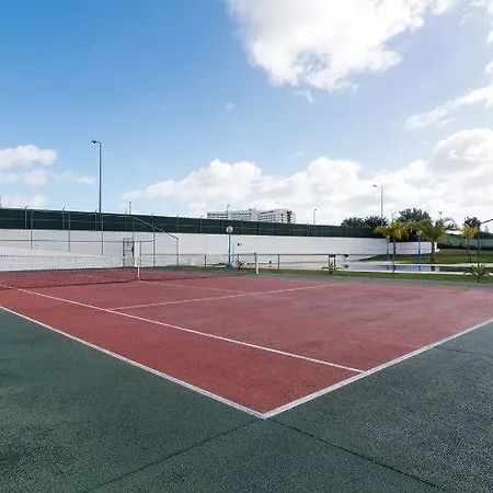 Pool & Tennis Apartament *