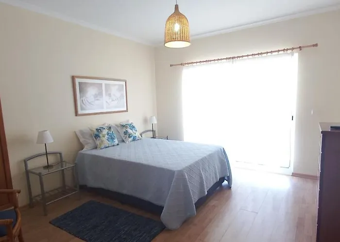 Pool & Tennis شقة *