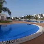 Pool & Tennis Apartamento